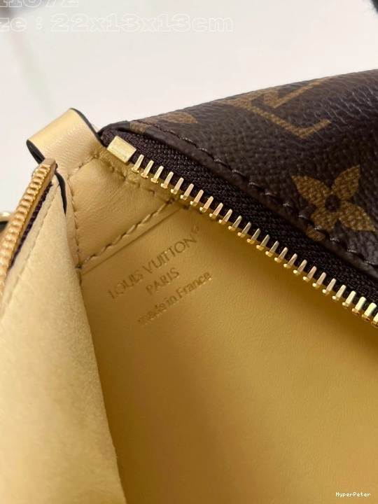 VUITTON Pouch-22.5*13*13CM LOUIS Bloom 0818